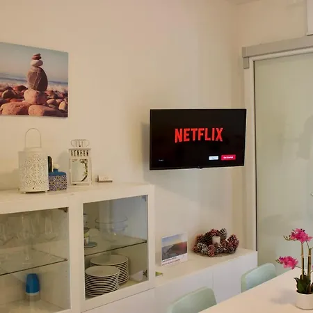 Antonietta 3, Tra Pineta E Mare Apartman *